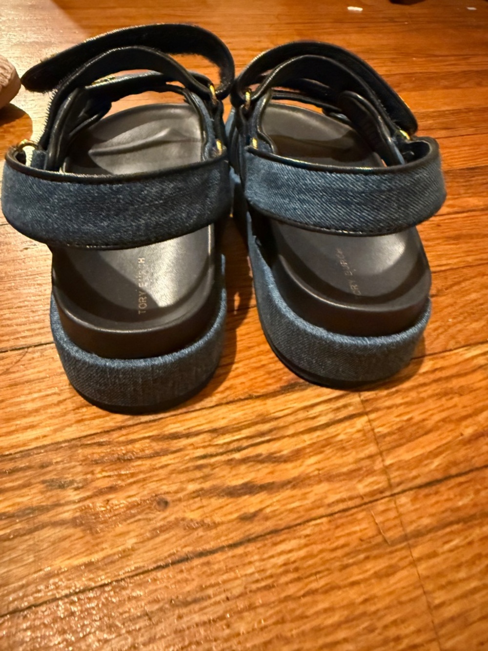 Tory Burch - Picture 2 of 5
